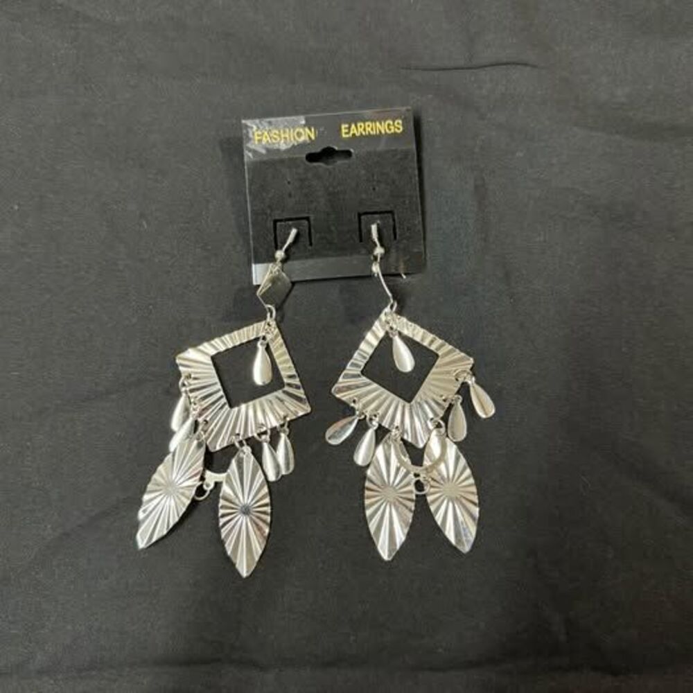 Fashion Silver Toned Large drop Shaped Dangle Earrings Fish Hook
Earrings